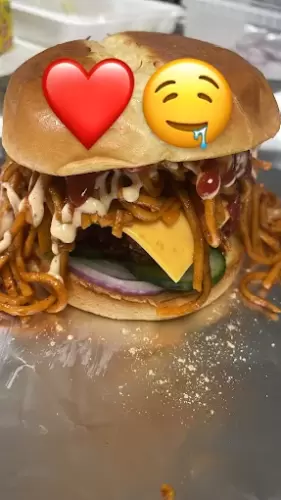 noodle-burger